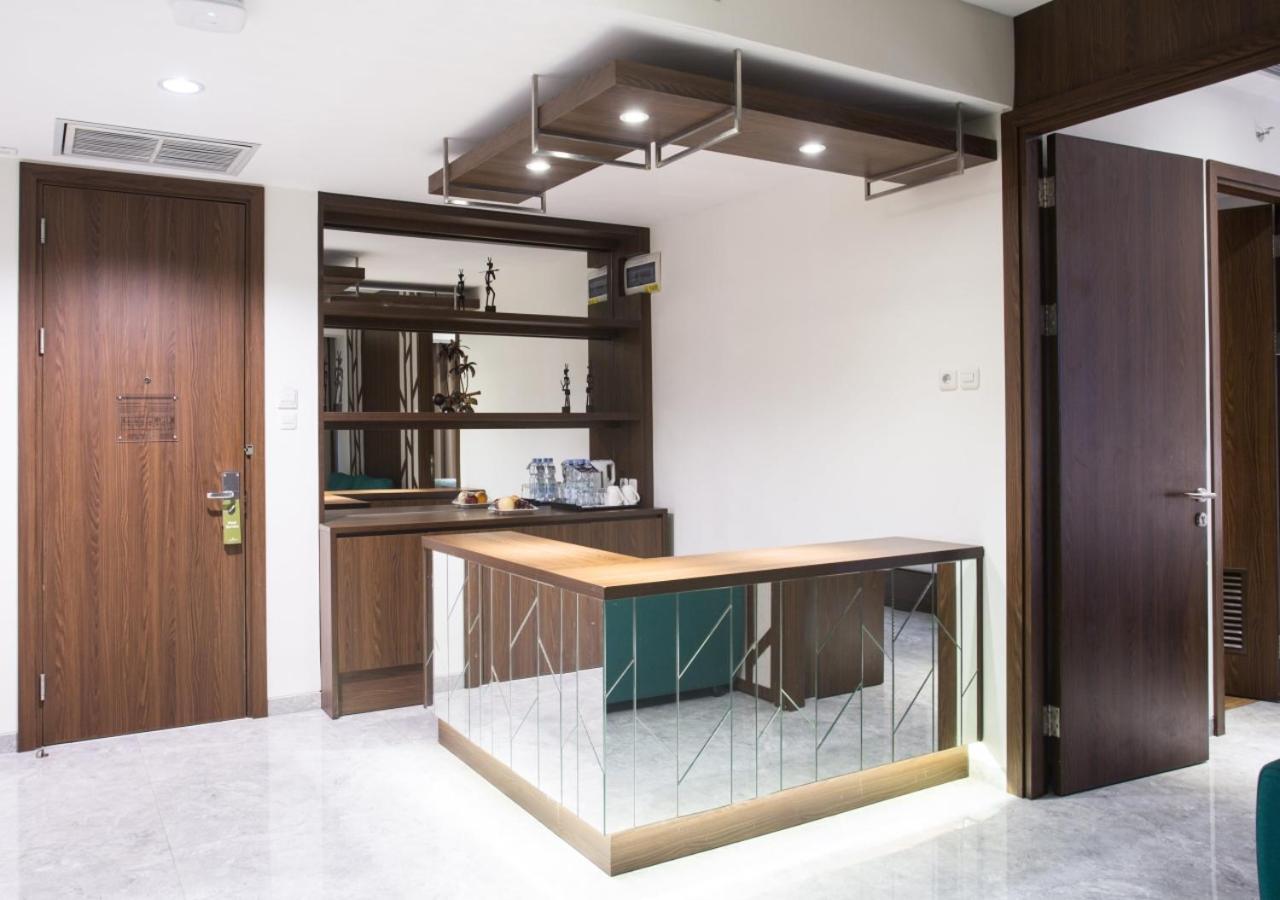 Hotel Santika Premiere Ambon Kültér fotó