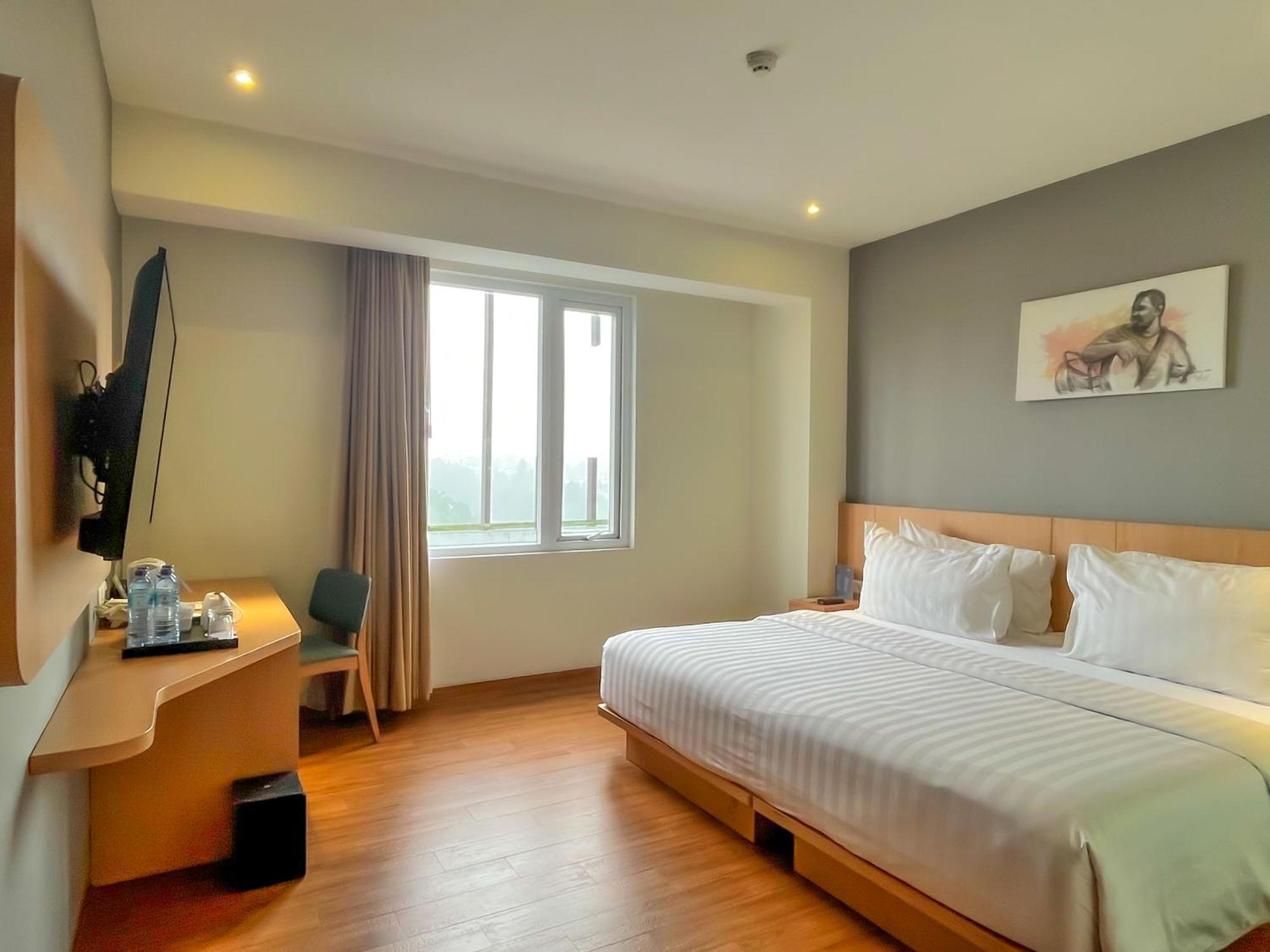 Hotel Santika Premiere Ambon Kültér fotó
